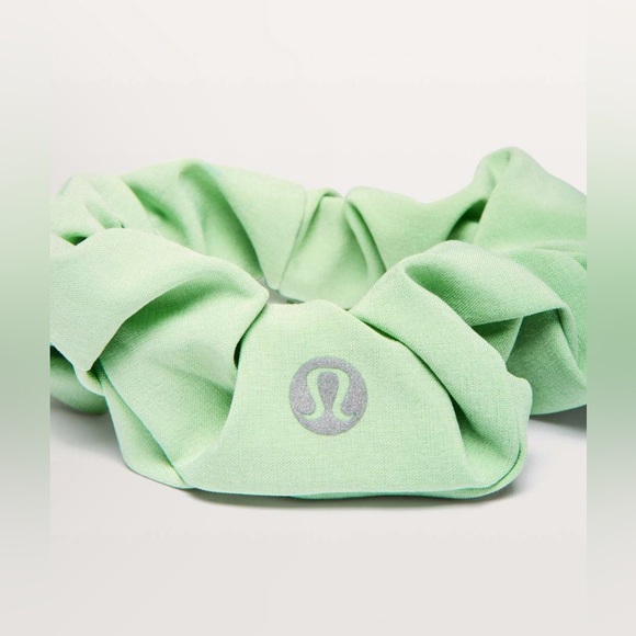 Lululemon Uplifting Scrunchie - Julep - Picture 1 of 2